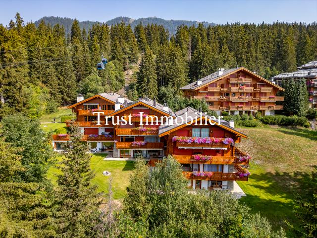 5008. Exzellentes SKI IN/OUT Apartment im Zentrum von Crans