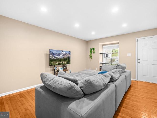 5008 9Th Street S