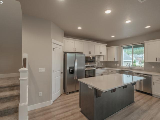 5009 nw stag run pl