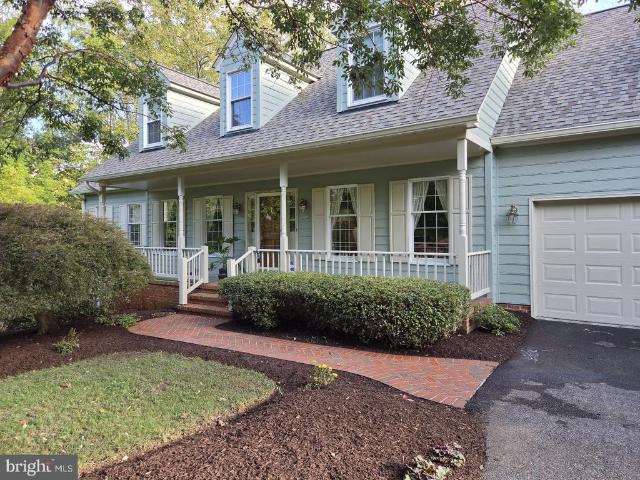 5009 Camelback Lane