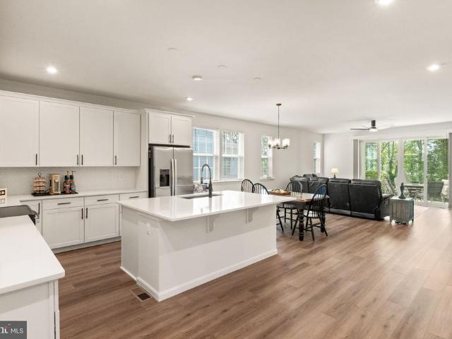 5009 Gray Fox Drive