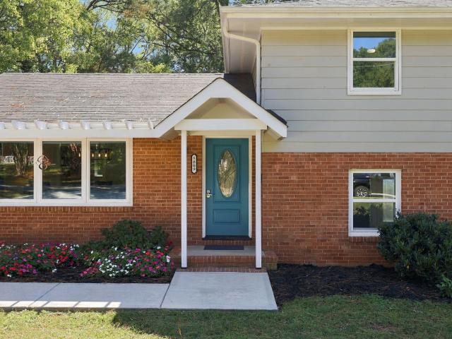 5009 Huntingdon Drive