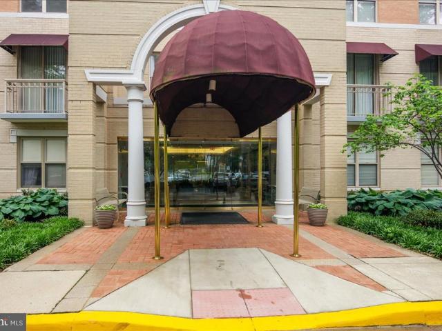 5000 Battery Lane # 1003