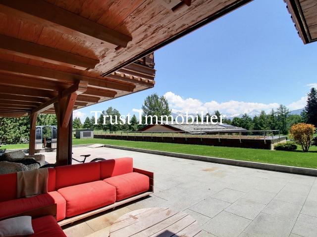 5000. Luxuriöses Apartment von 270 m2 Wohnfläche im Zentrum von Crans