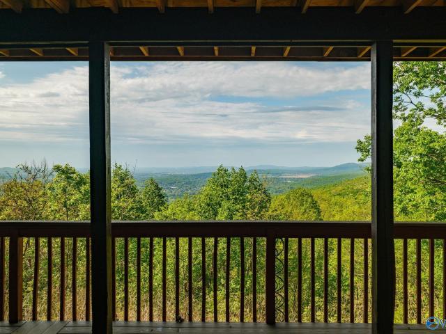 5000 Sunset Bluff