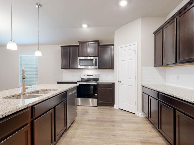 5002 Fenton Lane
