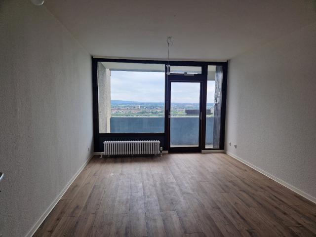 500,00 € Gutschein* Ihre frisch renovierte neue 3 Zimmer Wohnung mitten in Vogelstang