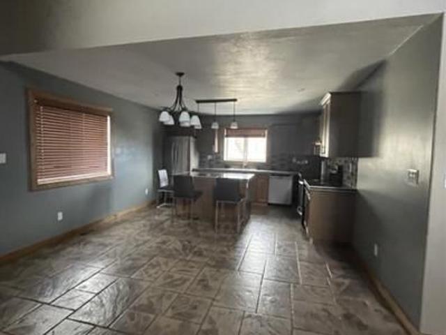 500 509 GEO House 4624 47th Avenue NE CH B