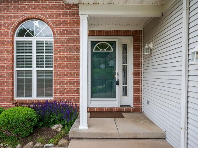 500 Glen Hollow Circle