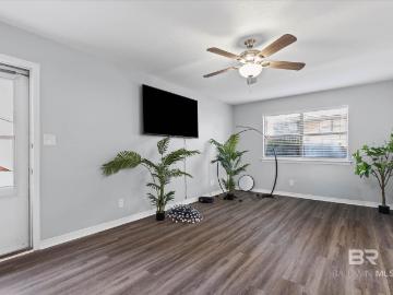 500 Grant Street D114