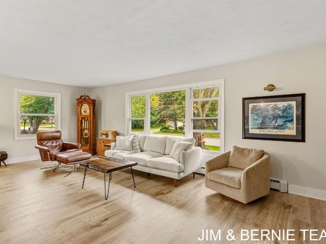 500 Greenbrier Drive