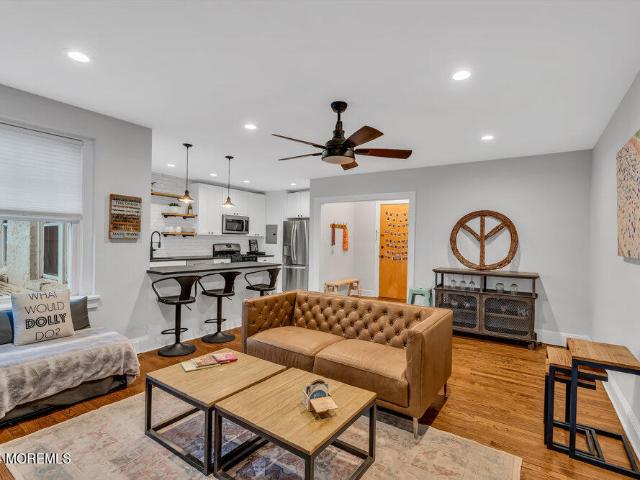 500 Deal Lk Dr, 1 bed, 1 full bath