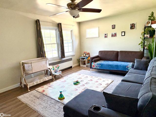 500 E Broadway Avenue