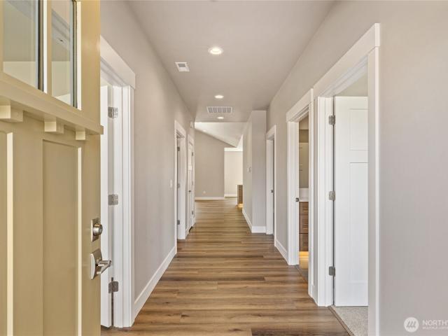 500 E Heatherstone Court