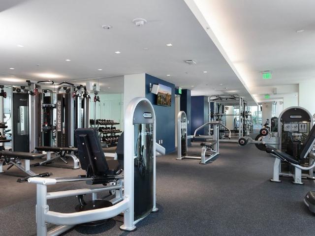 500 Folsom Studio Apartment for Rent at 500 Folsom St, San Francisco, CA 94105 SOMA