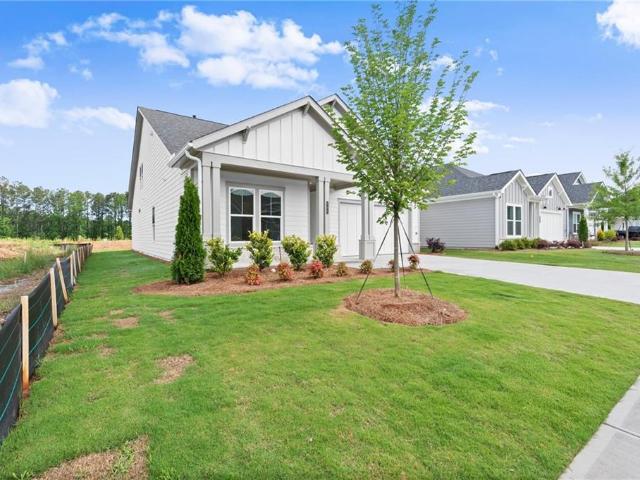 500 Fescue Court NW