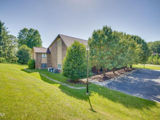 500 Fleetwood Drive 5