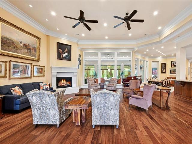 500 Oak Tree Court