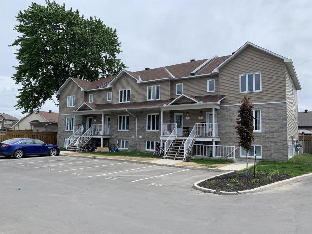 500 Ovana Crescent Studio Apartment for Rent