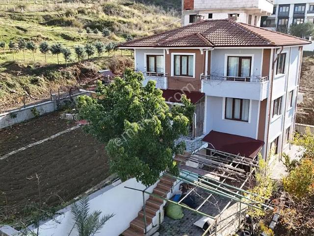 500 M2 Arsa İçerisinde Doğa Deniz Manzaralı Satılık Villa