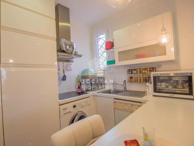 500 mètres de la mer Calme Commerces au pied de l'immeub. 37m² Cannes