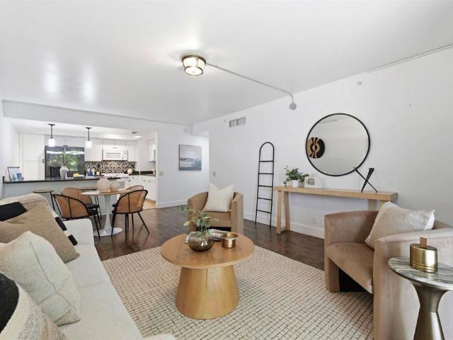 500 N St 205