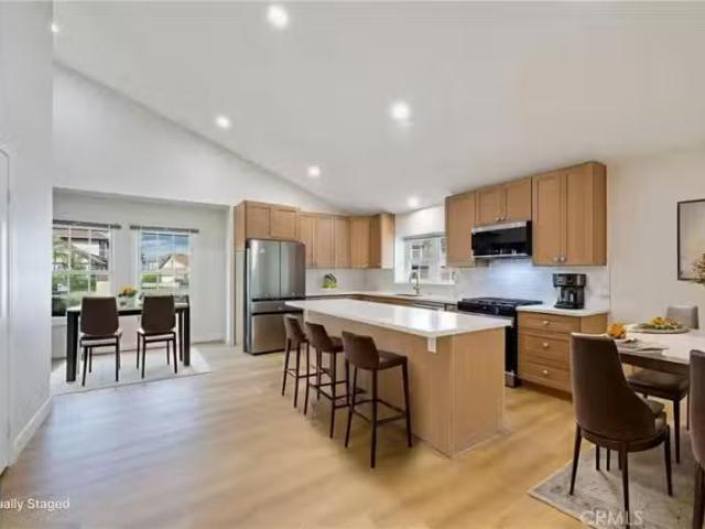 500 S CALLE DE CASAS, ANAHEIM, CA 92807