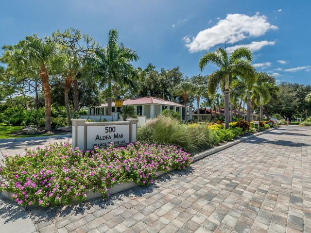 500 S Park Boulevard, 107, Venice, US, FL