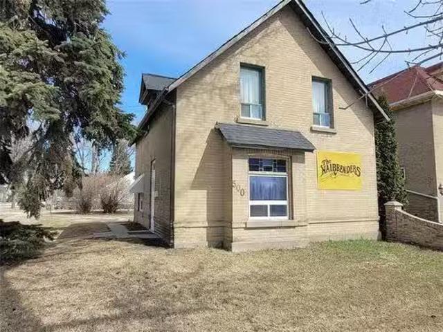 500 Saskatchewan Avenue, Portage La Prairie, MB, R1N 0K6 com.