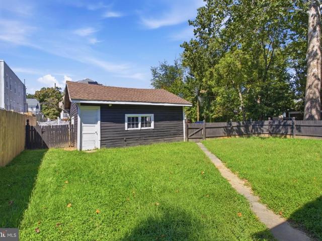 500 Sharp Avenue