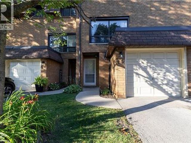 500 Stone Church Road W Unit# E5, Hamilton, ON, L9B 1R2 townhouse for sale | Listing ID 40849 | Royal LePage