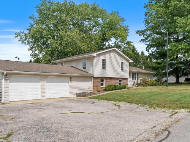 500 W Carolyn Street
