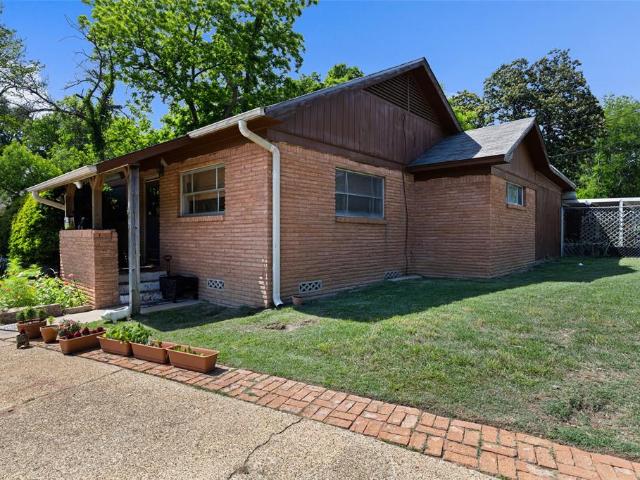 500 W Marshall Avenue