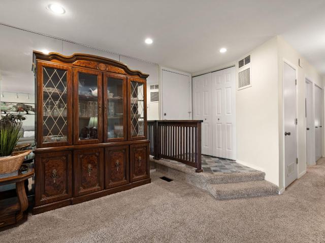 5015 Spinnaker Lane #C