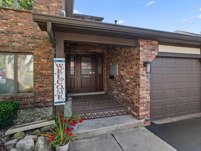5015 Spinnaker Ln, Unit C, Crown Point, IN 46307 | MLS #835304