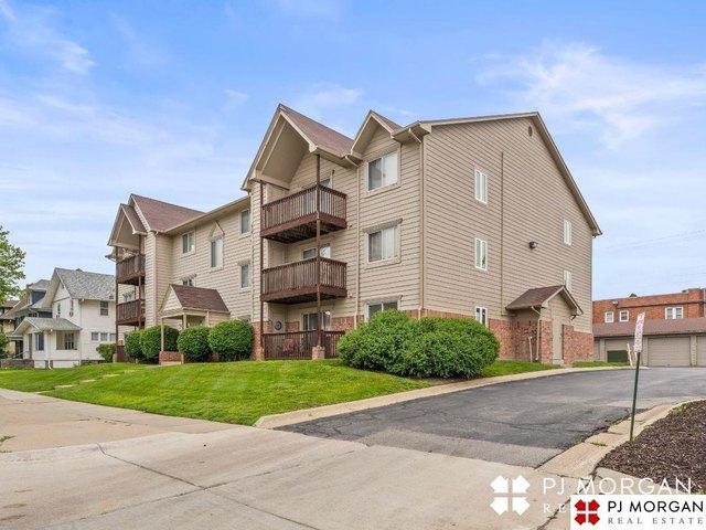 5016 California St Apt 4, Omaha, NE 68132