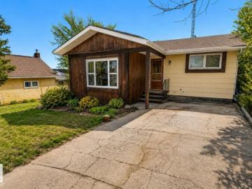 5016 47 St, Myrnam, AB, T0B 3K0 house for sale | Listing ID E4477 | Royal LePage