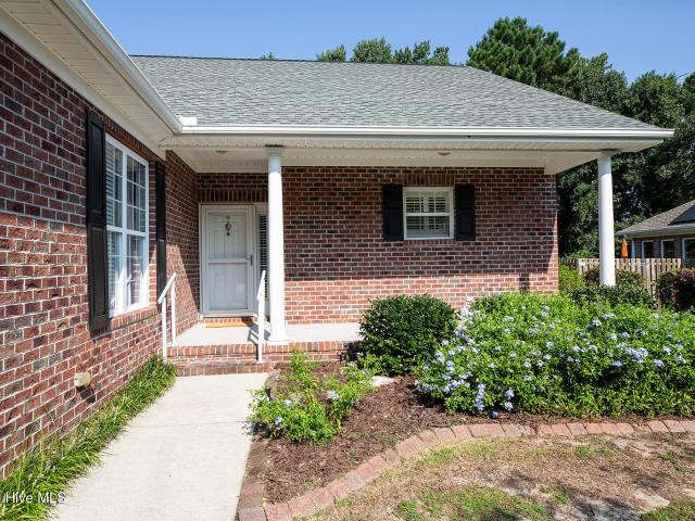 5017 Mako Drive