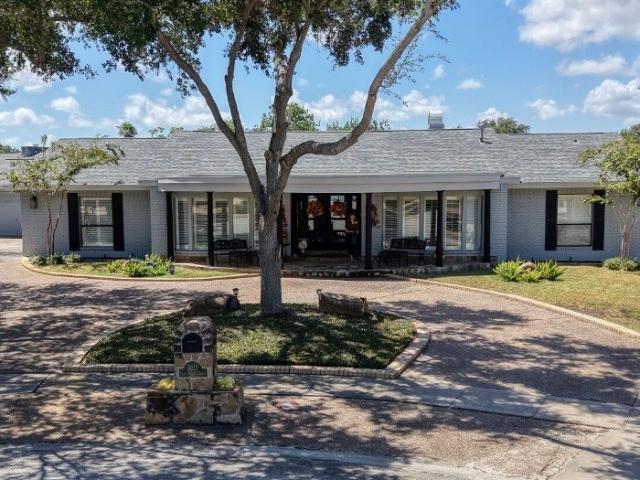 5017 Lost Creek Circle