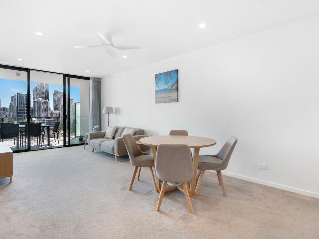 50/18 Chelsea Avenue, Broadbeach, QLD 4218 Unit for Rent Ray White Malan & Co