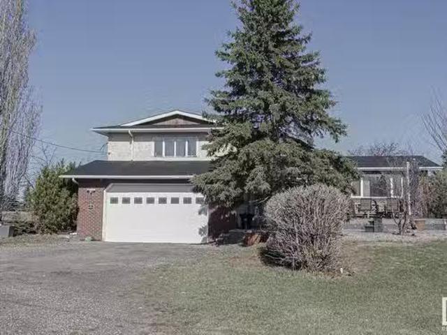5018 50 Street, Rural Thorhild County, AB, T0A 2R0 house for.