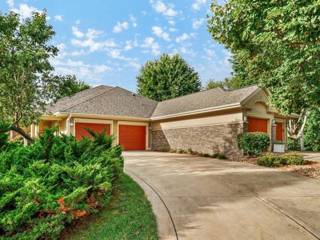 5019 Prairie Rose Ct, Middleton, WI 53562