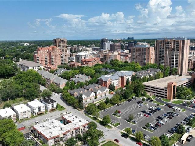 5010 Baltimore Ave, Unit 106, Kansas City, MO 64112 | MLS #2621