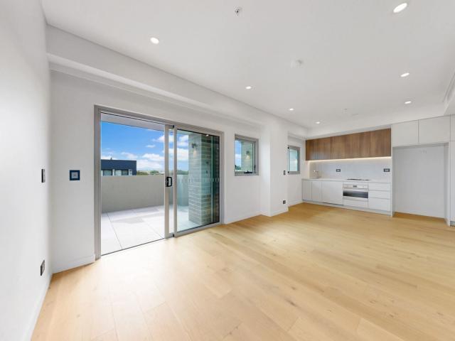 501/10 Mentmore Avenue, Rosebery | Village Property