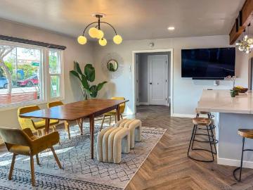 5011 E Mountain View Dr