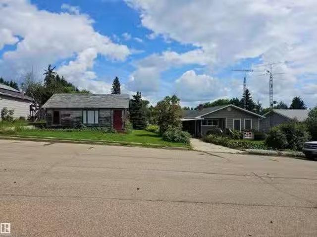5011 48 Street, Myrnam, AB, T0B 3K0 house for sale Listing.