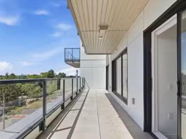 501 2268 Broadway E, Vancouver, BC, V5N 0L2 Single Family Pr.