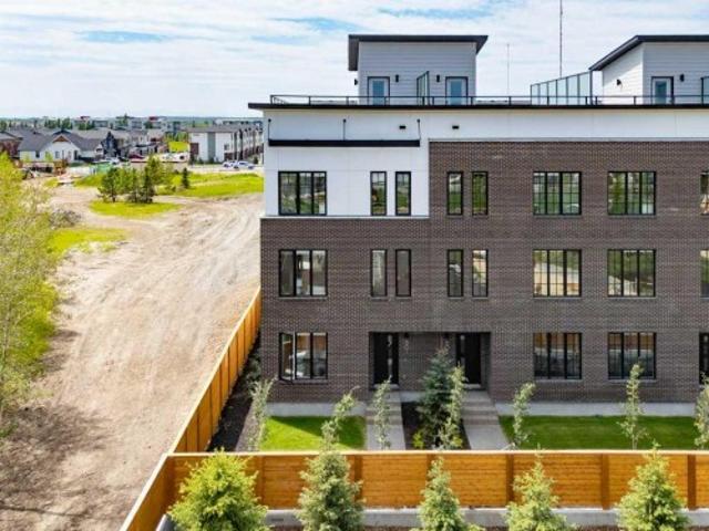 501 81 Avenue Sw, Calgary, AB, T3H 6H9 townhouse for sale | Listing ID A2303 | Royal LePage