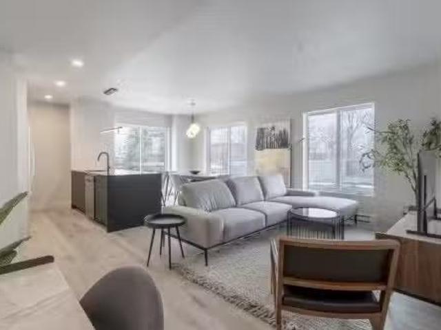 501 992 Av. Roland Beaudin, Québec Sainte Foy/Sillery/Cap Rou.