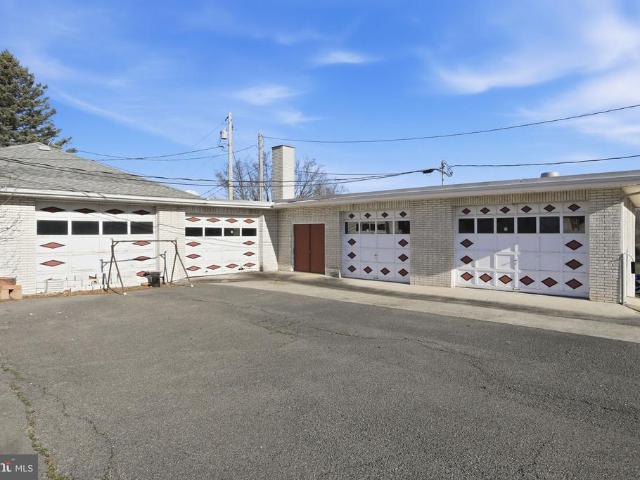 501 Breezewood Road S